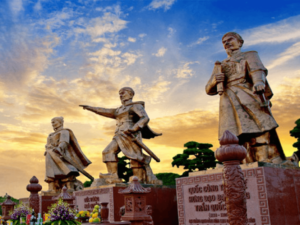 HÀ NỘI – DI TÍCH BẠCH ĐẰNG GIANG – BẢO TÀNG QUẢNG NINH - VỊNH HẠ LONG – CÔNG VIÊN RỒNG – HÀ NỘI